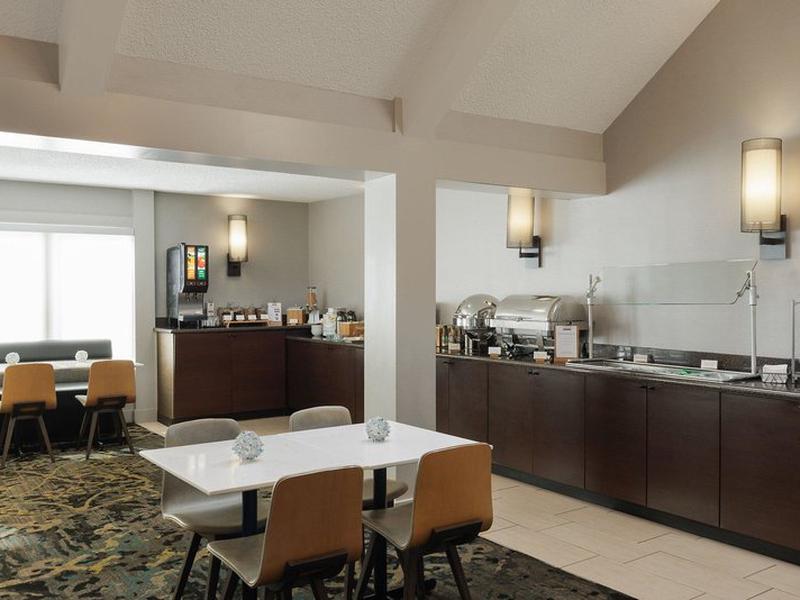 988F216DB18B77399C1EC8D338CF6113