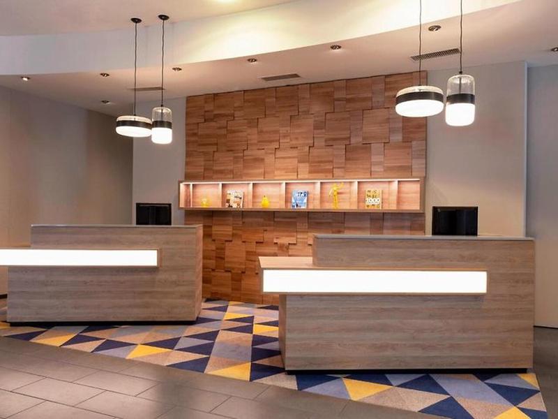 7AD7E49482271E1681F3823FD8EE30F1