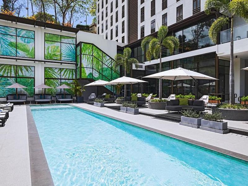 D5F6A4EDEBEA1B526BD2B6AABE683DF3