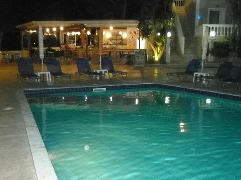 A2589514406450F2ACFF99201357A214