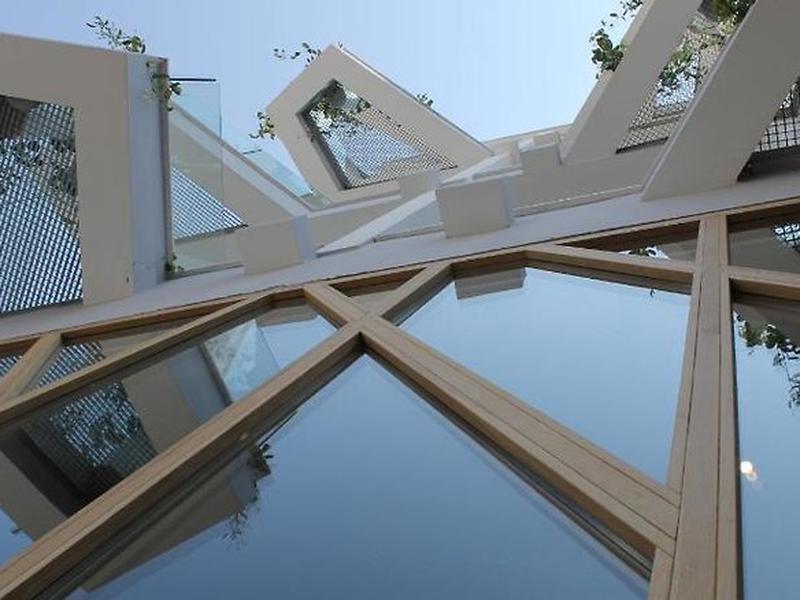 939FD442263A10318BB335820A76E1F0