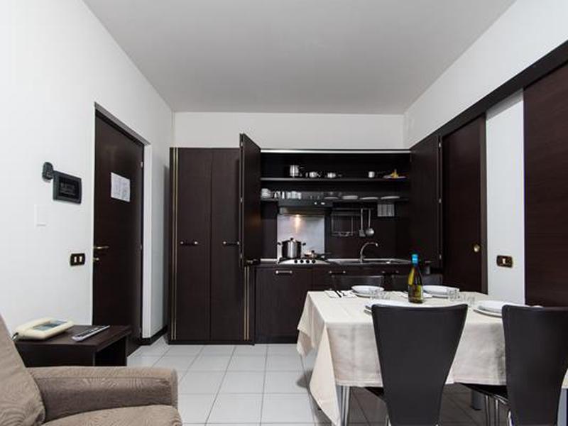 8E7DD26A370543D6A158589F650DDE57