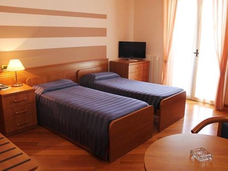 B612340690B806B38C12F34C3C136DE4