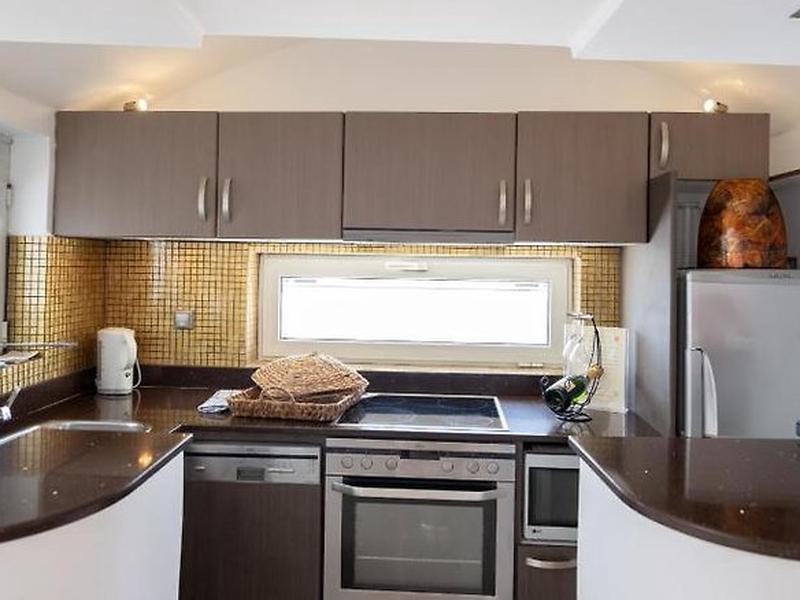 812EC712BEE209BA0FB4E7CA97B0DCD7