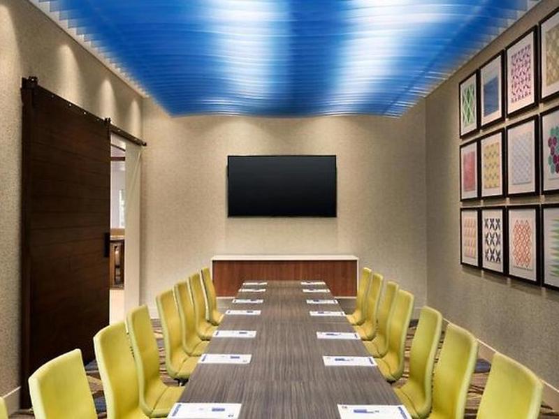 Holiday Inn Express & Suites Bullhead City by IHG