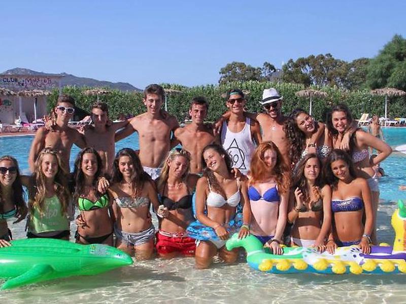 0F3BFB1E58137E82E9042F2E4C3CFBED