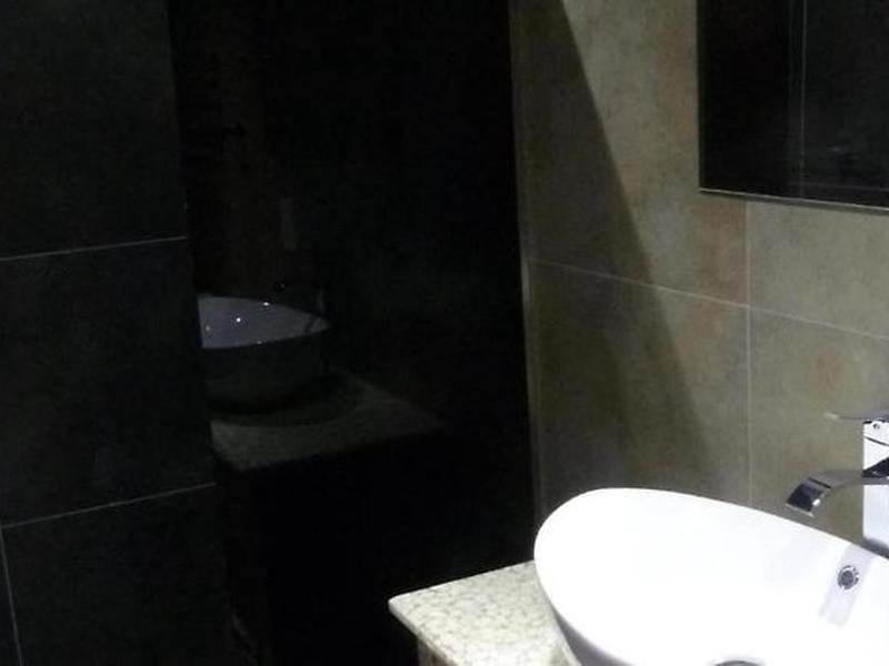 56C2FF080684595F434D6D02478544D9