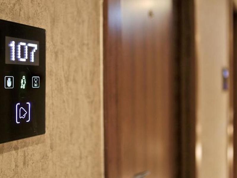 2155934839779069010DC87A59BA3C38