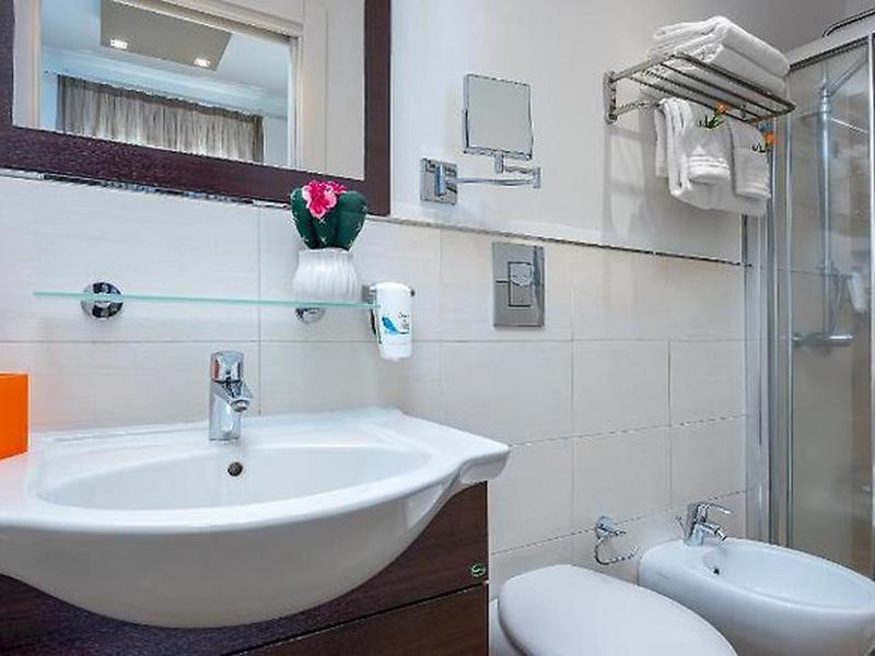 C16C32B3FF600A340549D3D7C5D5C35A