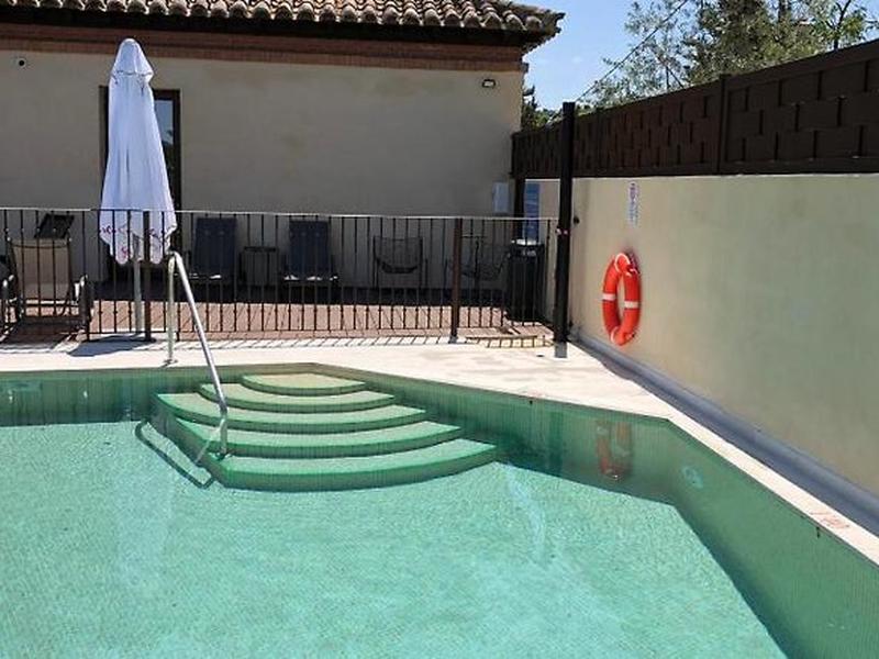 4A7F36E1B2DBFB0D73028FB8F3592A2E