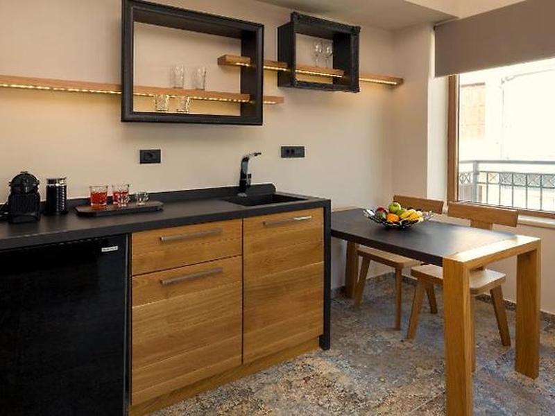 3A6B6E36840E02AC7A6FF5259893C4E2