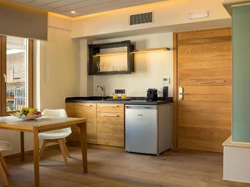 8D46FE14E622CE6AC66FAFB2A0E89160