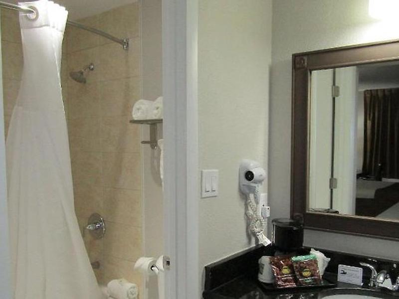 755872B372CA4C51A965FA4B92247F94