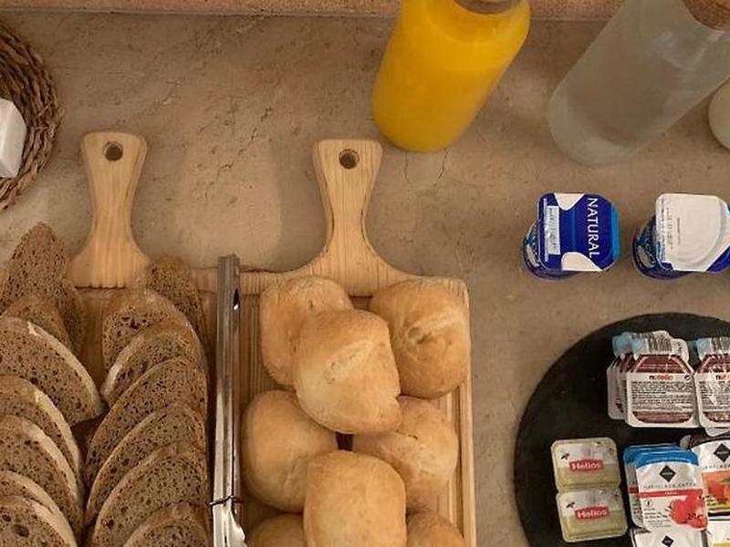 AAB1CA2EE59F3B444D4682EDB3384CAB