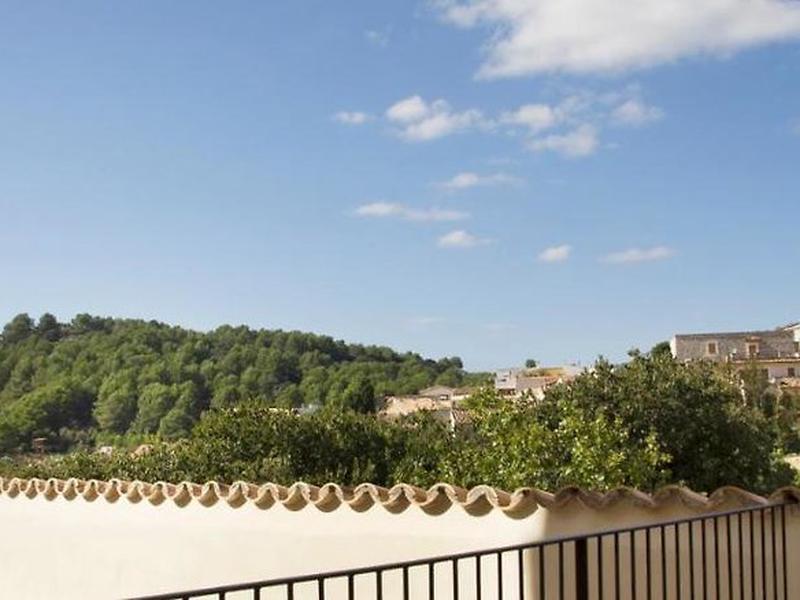 8C74638E7A18C1E2C3D77F5D59939961