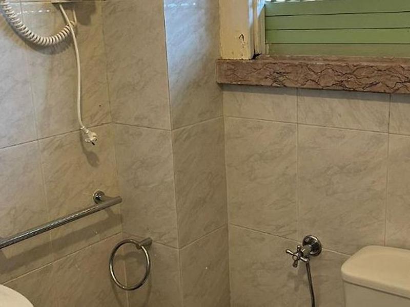 BC0E5E8F9DA9D4A6C2FEAEAB0F5F253A