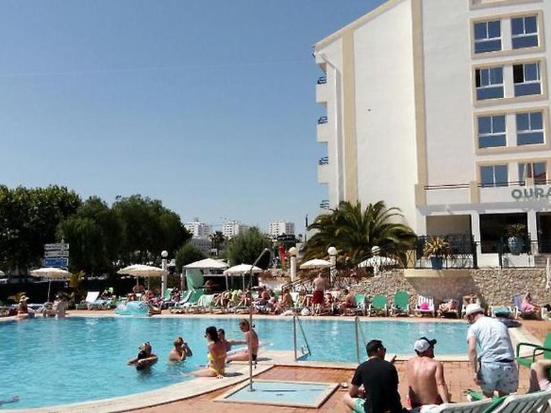 ACCBFA150906FBD2D15645806F586408