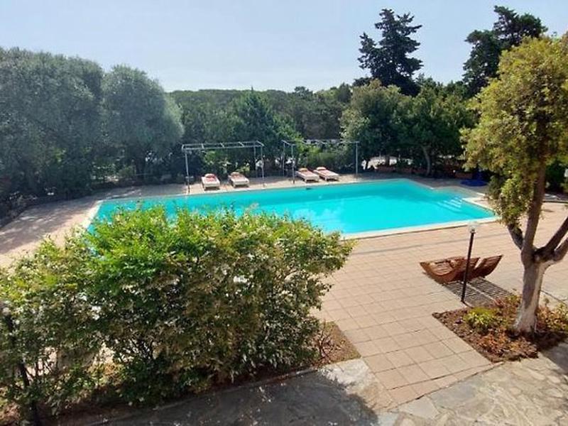 F0D95575F52CDB16D3B28AF476F780D8