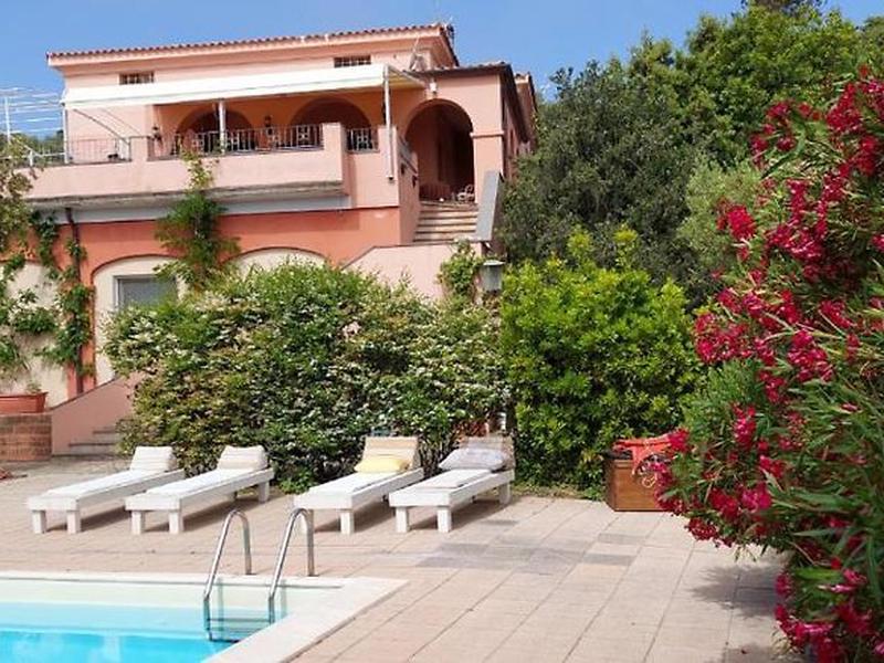 2D685EC1FF6B06BFFA24EF3F75895ED5