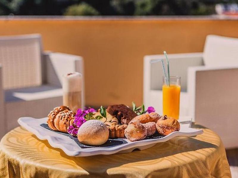 B087394BB89C88724EC3399B395C7808