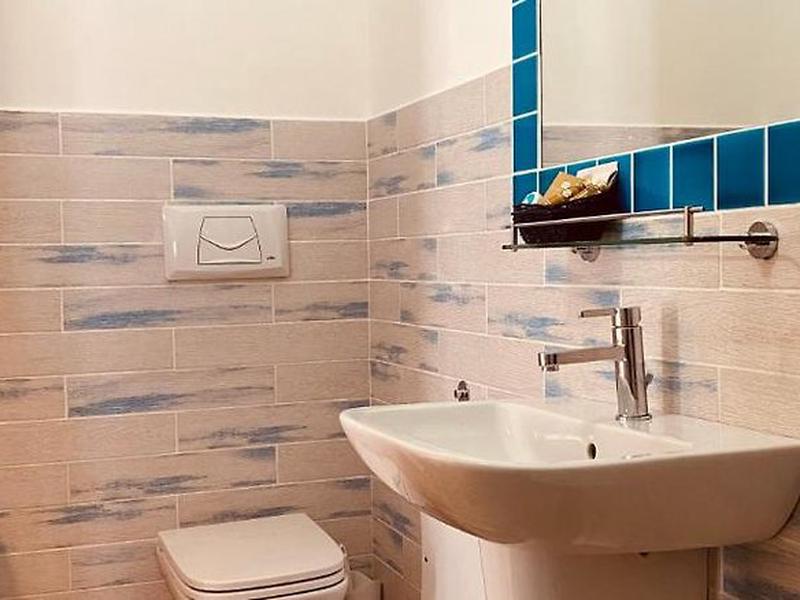 31C463D03DAF54AA9D3E74A8C1D1FADB