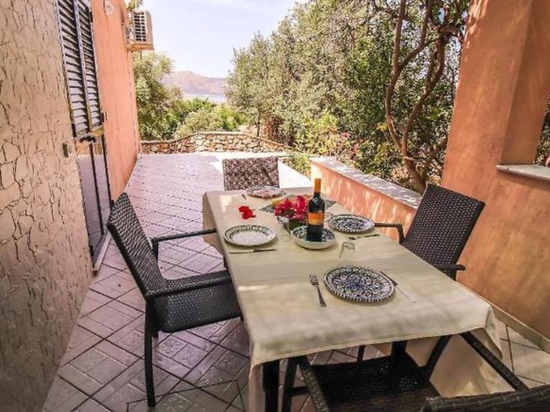 98EB106B34FE292D105F023226B3E22F