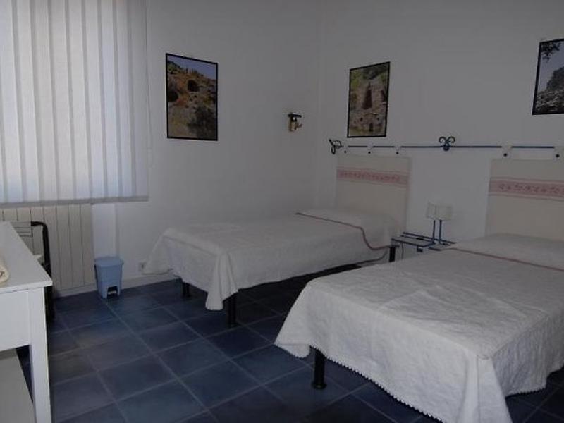 16F745AB7E5FD0A7F28B7E8AACEEB220