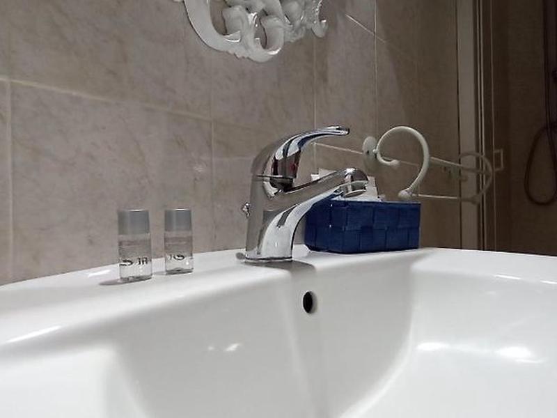 32F95AFE6EA6B1450B5E5E0C91408DF9