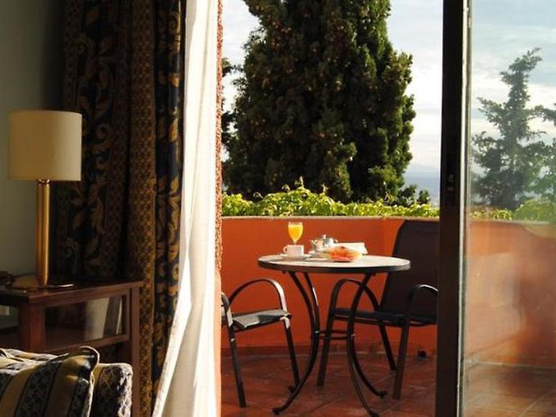 Hotel Alixares