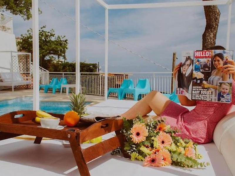 FCABBD3986A0E0407F9484978905CD2A