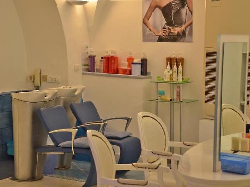 10E9E442F05CFBD6FD4ACBABA414E563