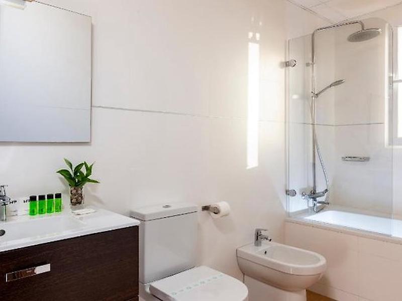 FE2DFCF24D2493246BE823D9EA81CE99