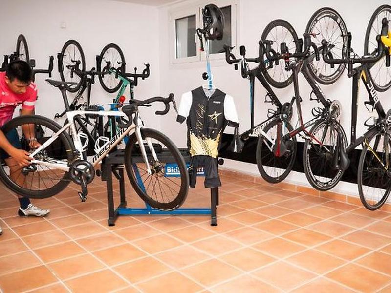 926A22CB4B29F1601801C429BDB6100F