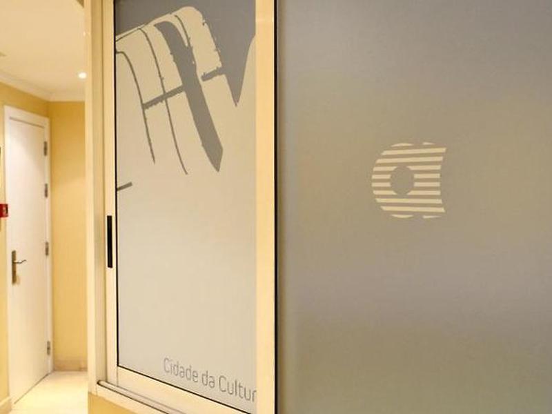 E9DCED1FE0B94F957F45FE01E8C0ECCB