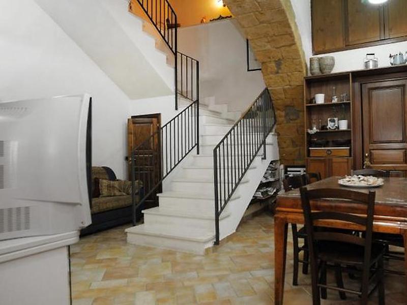 3EF907A5C6209C6A92E9F2E96E82F81C