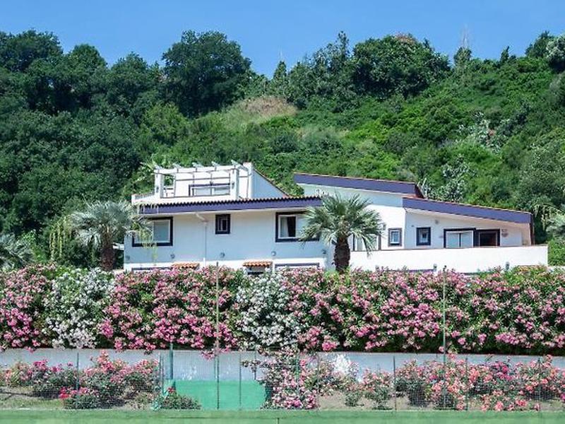 B172A109D79034E662079BFD6A7ED09C