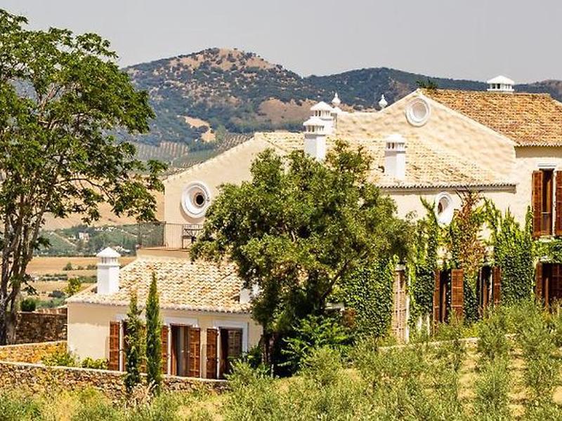 FC9A4BFCC8332C1C6AA35DE2C10D5B11