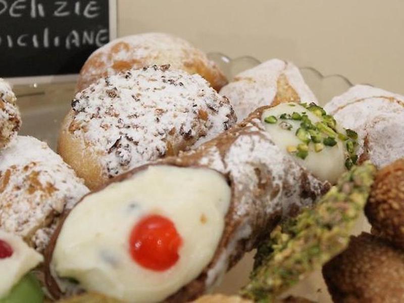 61DF016096DA8FBFD5EDF3AC1B24947B