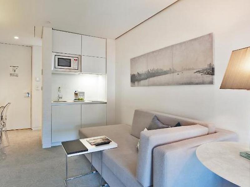 74E8E624707BD81B3C3D949011FE996F