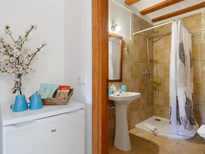 2D95C3B9B85A284151583BDAAE9C1AE1