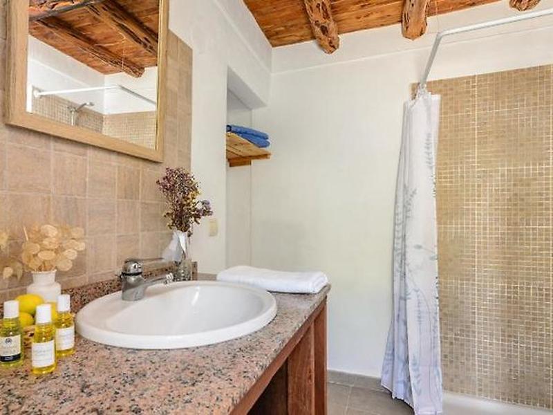 83737ED6E2912729DF7F27DA6996D83D