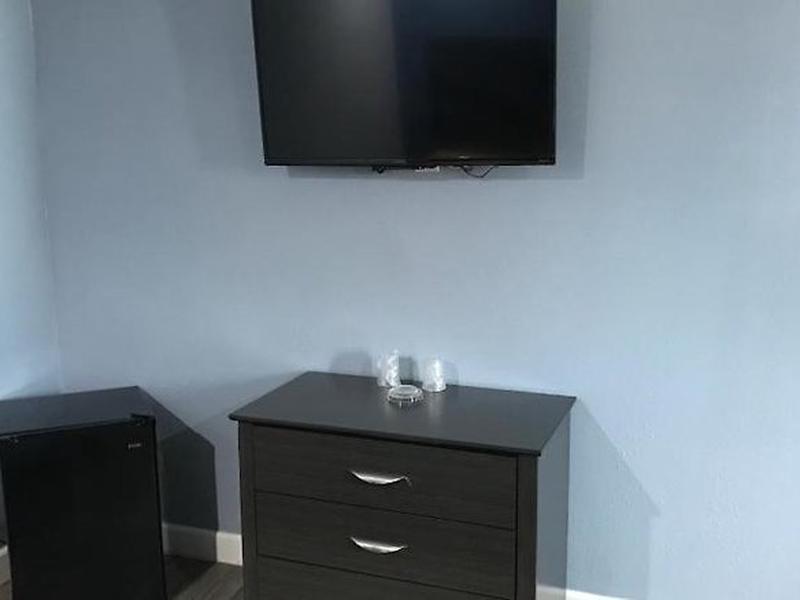 00C184BEE09BA0EC1F9C5DC53090F116