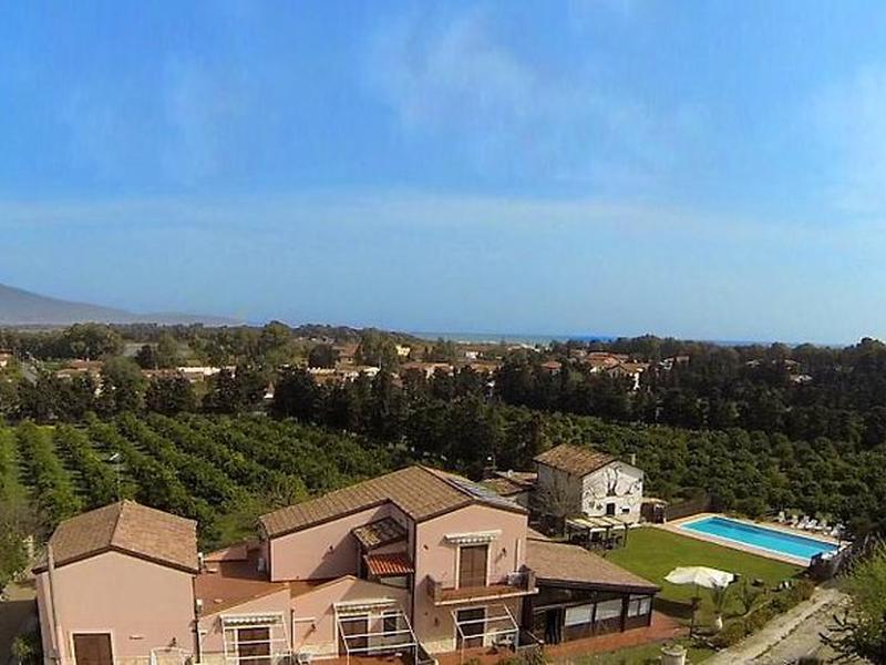 89D99A0DC721C00BD58DFA1C046F8512