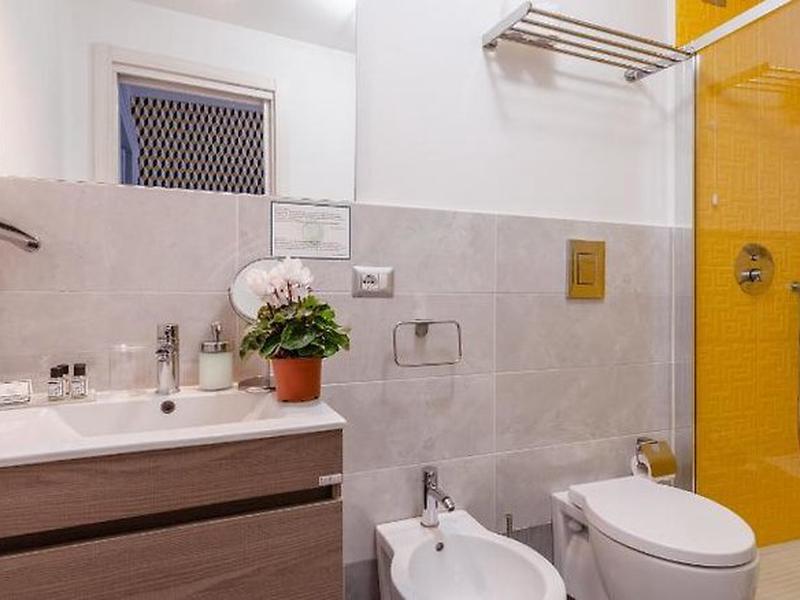 0C1A9CA0F5BCBAA747E6BEF3260B664E