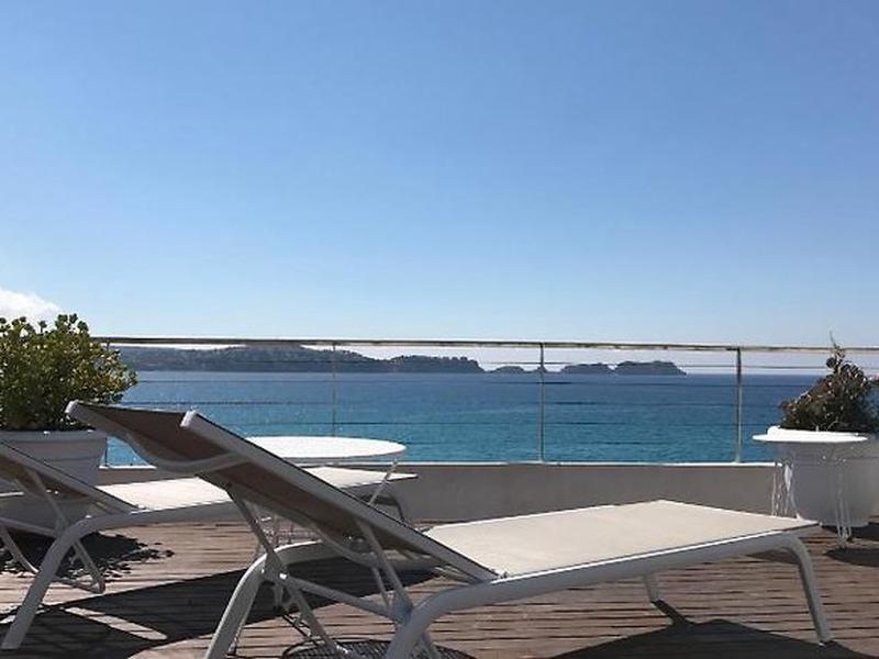 3BF8A1866E7FC40A5CEDB5339E44F5C8