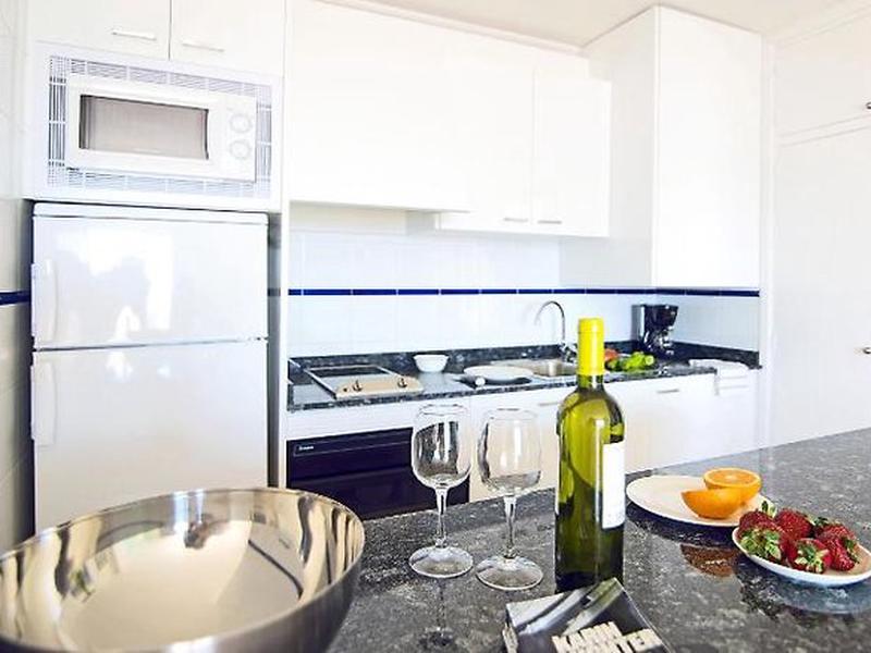 D8DE72C105A007343478FE8895D6CD6E