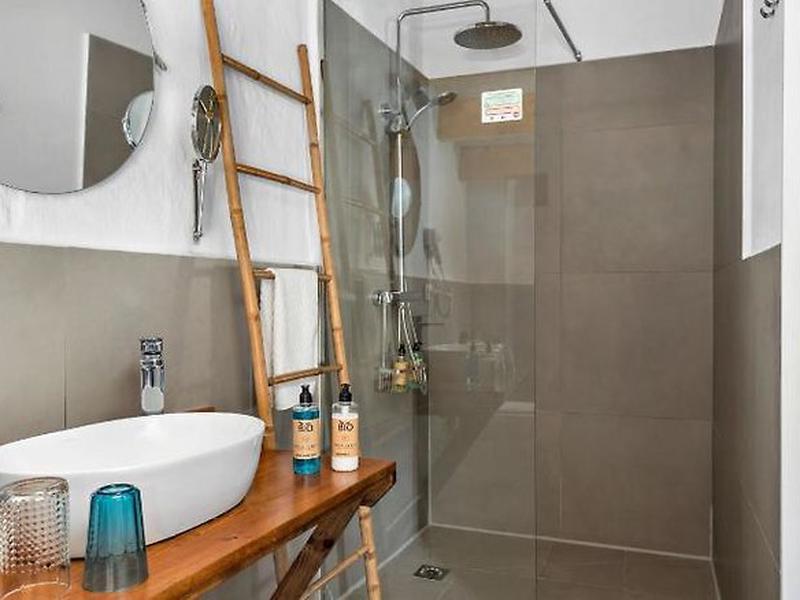 2E7219973225AAFDF79A2495F91A76DA