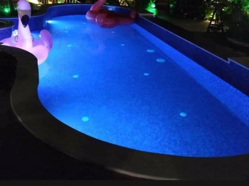 B1953953E56F7B72C67138041726F7D9