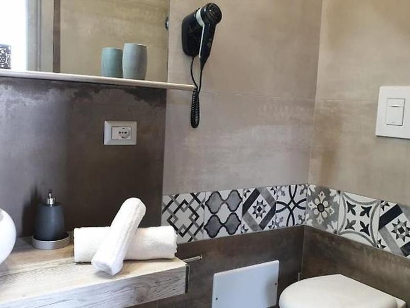 127AB11225DD3B25AA8F858AE5899B28