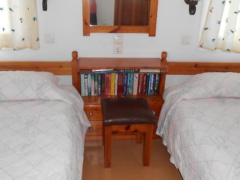 1B96ED2EAA42491BB1947D5B714A4425